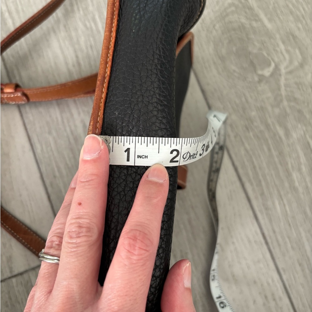 Dooney & Bourke bag - vintage leather in EUC. - Picture 13 of 13